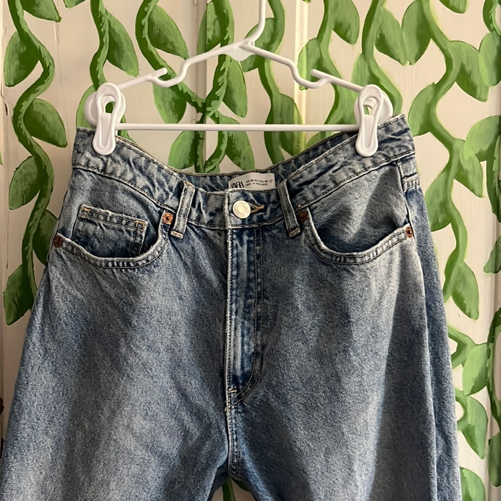 Zara High Rise medium wash jeans